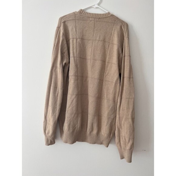 NorthCrest Classic Sweater. Size L. - Picture 5 of 9